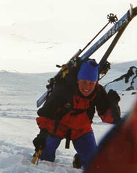 Lenka Kolarova dans la pente de Valsorey. le coin rouge en bas &agrave; droite c'est mon &eacute;paule, clich&eacute; difficile &agrave; prendre